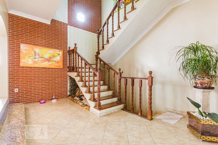 Casa para alugar com 320m², 3 quartos e 3 vagas Casa para alugar com 320m², 3 quartos e 3 vagasSala