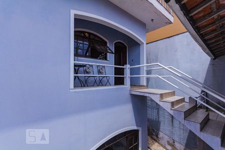 Casa para alugar com 320m², 3 quartos e 3 vagas Casa para alugar com 320m², 3 quartos e 3 vagasVaranda