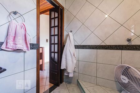 Casa para alugar com 320m², 3 quartos e 3 vagas Casa para alugar com 320m², 3 quartos e 3 vagasBanheiro Quarto 4