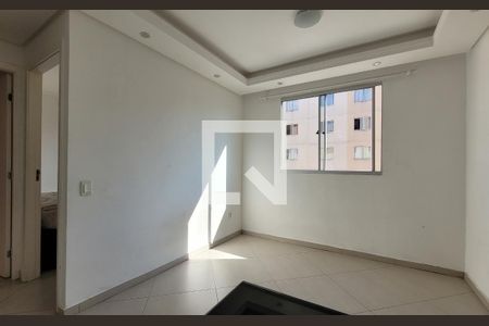 Sala de apartamento para alugar com 2 quartos, 38m² em Vila Lutécia, Santo André