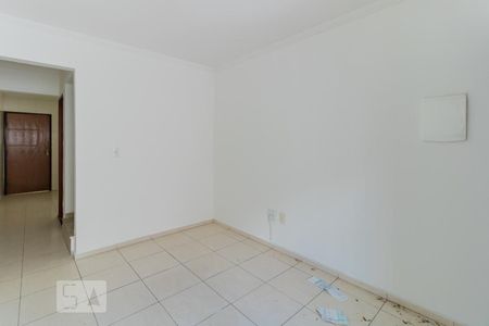 Sala de casa de condomínio para alugar com 2 quartos, 60m² em Vila Ré, São Paulo