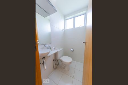 Lavabo de apartamento para alugar com 2 quartos, 140m² em Estoril, Belo Horizonte