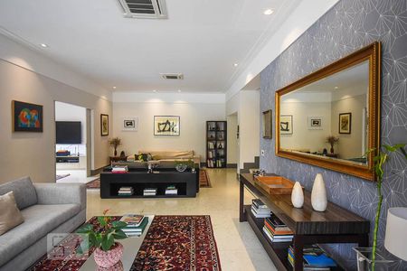Sala de casa à venda com 4 quartos, 920m² em Jardim Guedala, São Paulo