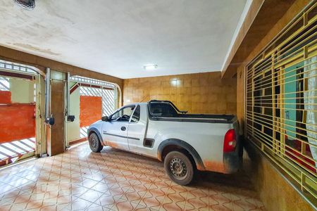 Garagem de casa à venda com 3 quartos, 140m² em Jardim Patente Novo, São Paulo