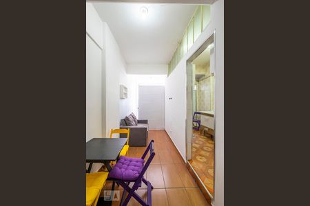 Sala de kitnet/studio para alugar com 1 quarto, 33m² em Bela Vista, São Paulo