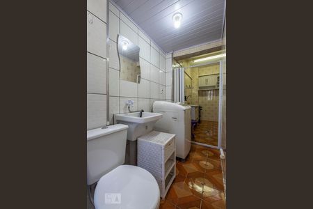 Banheiro de kitnet/studio para alugar com 1 quarto, 33m² em Bela Vista, São Paulo