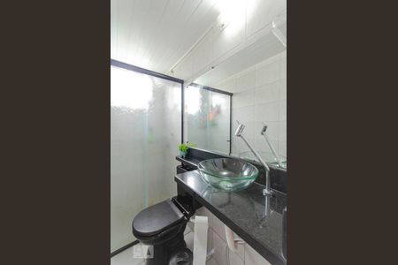 Banheiro de apartamento à venda com 2 quartos, 44m² em Vila Silvia, São Paulo