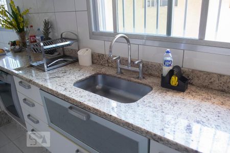 Casa à venda com 302m², 3 quartos e 6 vagas Casa à venda com 302m², 3 quartos e 6 vagasCOZINHA