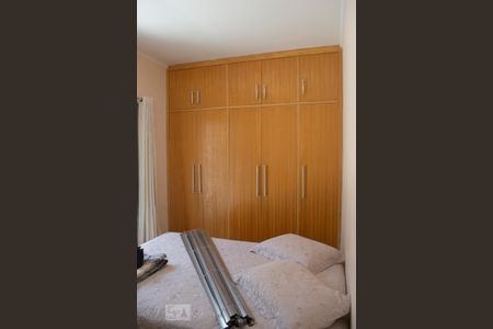 Casa à venda com 302m², 3 quartos e 6 vagas Casa à venda com 302m², 3 quartos e 6 vagasQUARTO 3