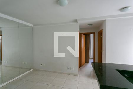 Sala de apartamento para alugar com 2 quartos, 50m² em Sagrada Família, Belo Horizonte