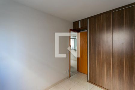 Quarto 1 de apartamento para alugar com 2 quartos, 50m² em Sagrada Família, Belo Horizonte