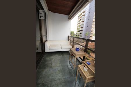 Sacada de apartamento à venda com 3 quartos, 160m² em Centro, Campinas