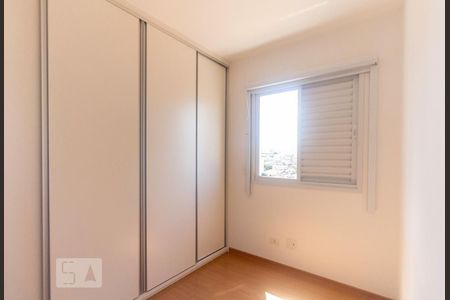 Quarto 1 de apartamento para alugar com 2 quartos, 54m² em Vila Nair, São Paulo