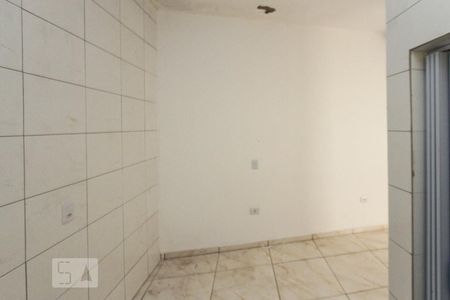 Cozinha de casa para alugar com 1 quarto, 32m² em Vila Ester, São Paulo