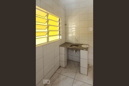 Cozinha de casa para alugar com 1 quarto, 32m² em Vila Ester, São Paulo