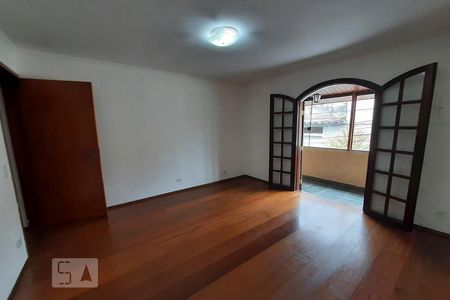 Suite de casa para alugar com 3 quartos, 180m² em Vila Santa Virginia, São Paulo