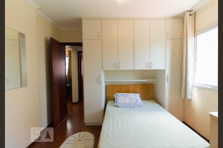 Suíte  de apartamento à venda com 2 quartos, 63m² em Vila Gumercindo, São Paulo