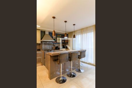 Apartamento à venda com 160m², 3 quartos e 2 vagas Apartamento à venda com 160m², 3 quartos e 2 vagasVaranda Gourmet