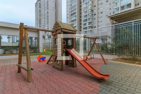 Apartamento à venda com 160m², 3 quartos e 2 vagas Apartamento à venda com 160m², 3 quartos e 2 vagasÁrea comum - Playground