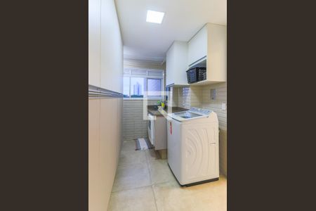Apartamento à venda com 160m², 3 quartos e 2 vagas Apartamento à venda com 160m², 3 quartos e 2 vagasÁrea de Serviço