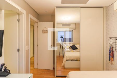 Apartamento à venda com 160m², 3 quartos e 2 vagas Apartamento à venda com 160m², 3 quartos e 2 vagasSuíte 1