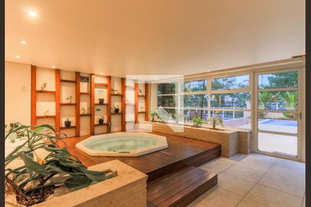 Apartamento à venda com 160m², 3 quartos e 2 vagas Apartamento à venda com 160m², 3 quartos e 2 vagasÁrea comum - Spa