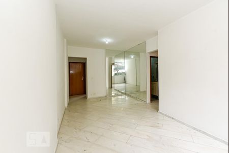 Sala de apartamento para alugar com 2 quartos, 80m² em Copacabana, Rio de Janeiro