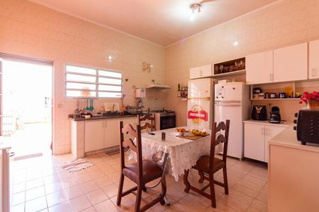 Cozinha de casa à venda com 2 quartos, 250m² em Presidente Altino, Osasco