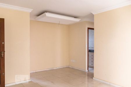 Sala de apartamento para alugar com 3 quartos, 85m² em Itapoã, Belo Horizonte