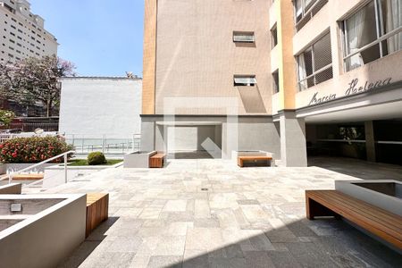 Apartamento à venda com 127m², 2 quartos e 1 vaga Apartamento à venda com 127m², 2 quartos e 1 vagaEntrada