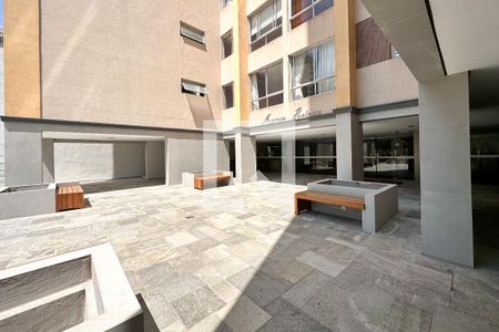 Apartamento à venda com 127m², 2 quartos e 1 vaga Apartamento à venda com 127m², 2 quartos e 1 vagaEntrada