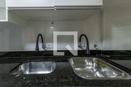 Cozinha de casa para alugar com 1 quarto, 61m² em Vila Ema, São Paulo