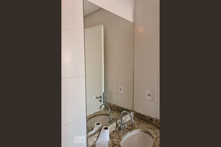 Apartamento para alugar com 55m², 2 quartos e 1 vaga Apartamento para alugar com 55m², 2 quartos e 1 vagaDetalhe Banheiro