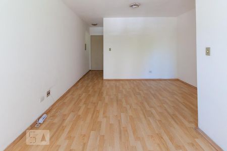 Sala de apartamento para alugar com 3 quartos, 70m² em Parque Continental, Osasco