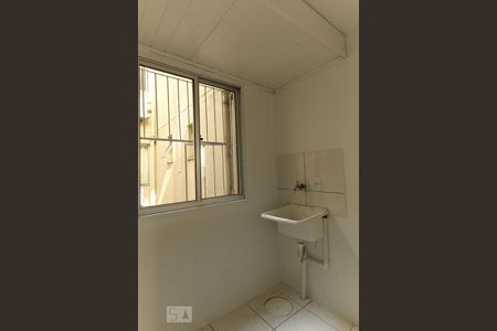 Área de serviço de apartamento para alugar com 2 quartos, 65m² em Vila Nova, Porto Alegre