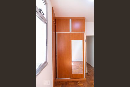 Armário da Suíte de apartamento para alugar com 2 quartos, 83m² em Cruzeiro, Belo Horizonte