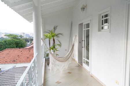 Varanda de casa para alugar com 4 quartos, 538m² em Vila Rosalia, Guarulhos
