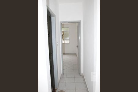 Corredor de apartamento para alugar com 1 quarto, 70m² em Cascadura, Rio de Janeiro