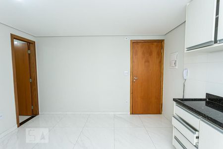 Sala e cozinha de apartamento para alugar com 1 quarto, 37m² em Santana, São Paulo