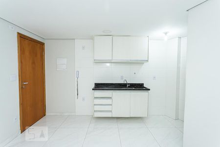 Sala e cozinha de apartamento para alugar com 1 quarto, 37m² em Santana, São Paulo