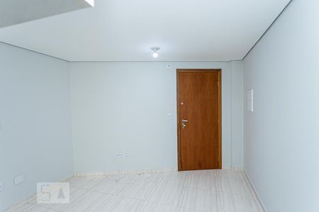 Sala e cozinha de apartamento para alugar com 1 quarto, 32m² em Jardim São Paulo, São Paulo