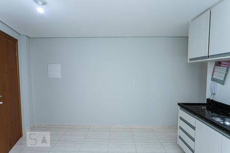 Sala e cozinha de apartamento para alugar com 1 quarto, 32m² em Jardim São Paulo, São Paulo