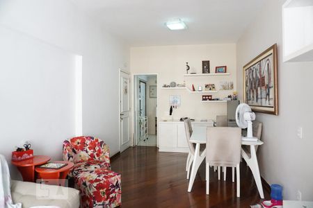 Sala de apartamento à venda com 3 quartos, 95m² em Barra da Tijuca, Rio de Janeiro