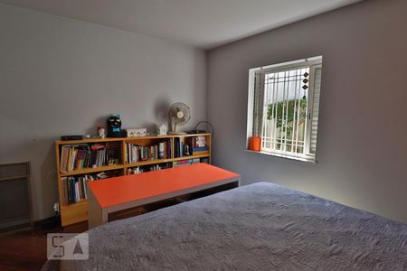 Quarto 2 de casa para alugar com 3 quartos, 220m² em Alto de Pinheiros, São Paulo