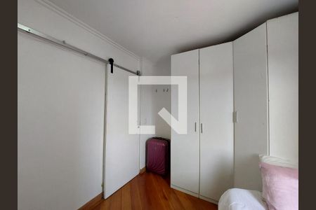 Quarto 1 de apartamento para alugar com 3 quartos, 82m² em Jardim Ubirajara, São Paulo