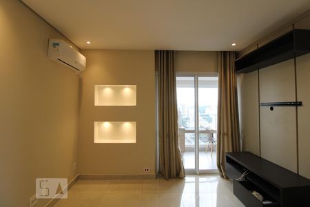 Sala/Cozinha de apartamento para alugar com 1 quarto, 42m² em Cidade Monções, São Paulo