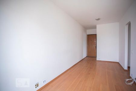 Sala de Estar de apartamento para alugar com 1 quarto, 45m² em Vila Guarani, São Paulo