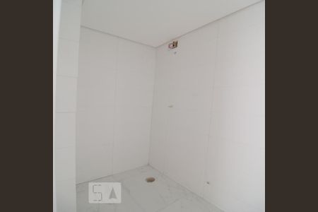 Banheiro de apartamento para alugar com 1 quarto, 39m² em Vila Prudente, São Paulo