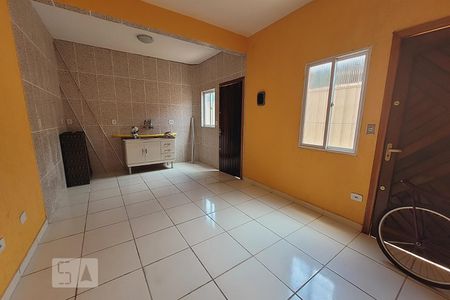 Sala de casa para alugar com 1 quarto, 60m² em Nova Mirim, Praia Grande