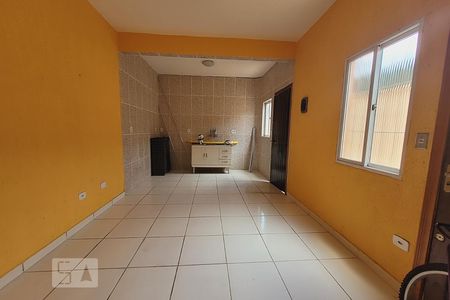 Sala de casa para alugar com 1 quarto, 60m² em Nova Mirim, Praia Grande